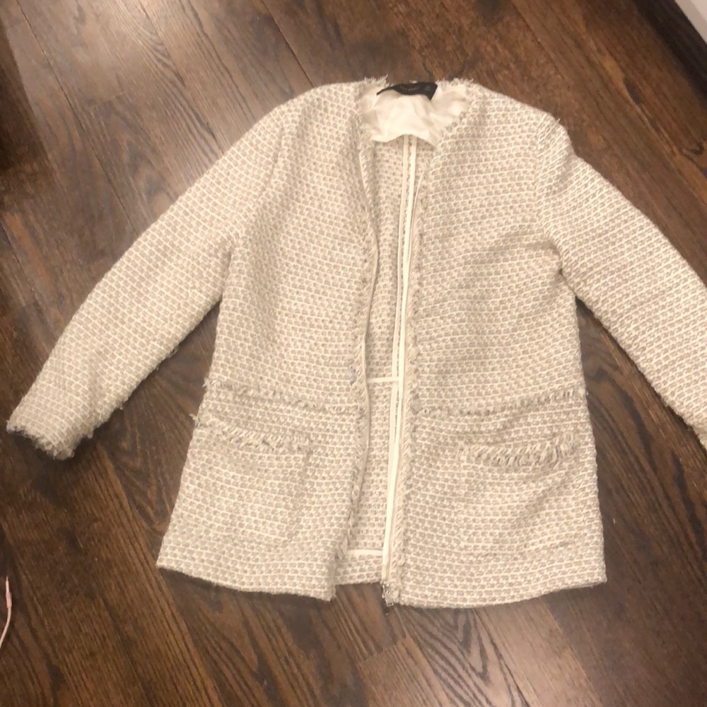 Zara jacket! Perfect winter pretty.